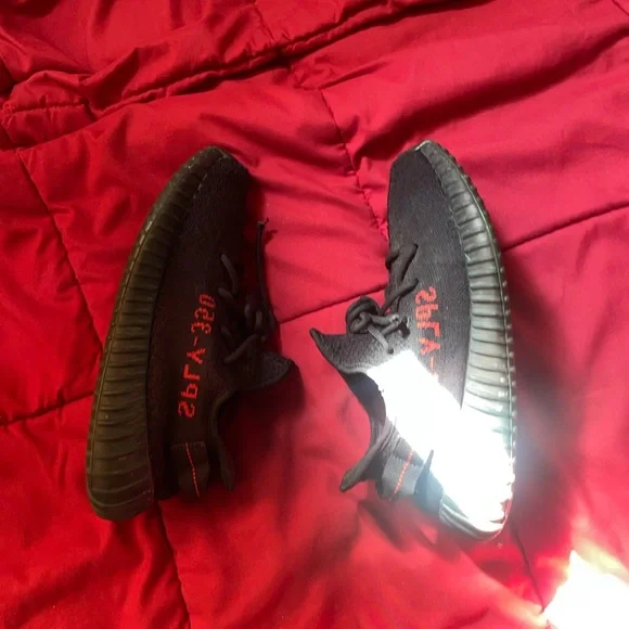 Black Athletic Sneakers (Yzy) - Picture 2 of 3